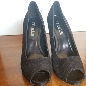 Moda Spana Black Lace Peep Toe Pumps